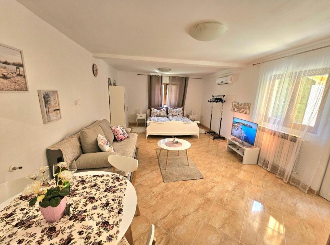 Apartment Miska & Studio Roki Dračevac Zewnętrze zdjęcie